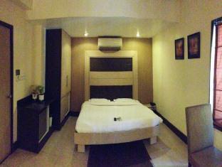 Pacific Inn Gurgaon Sec 41 Delhi  Luaran gambar